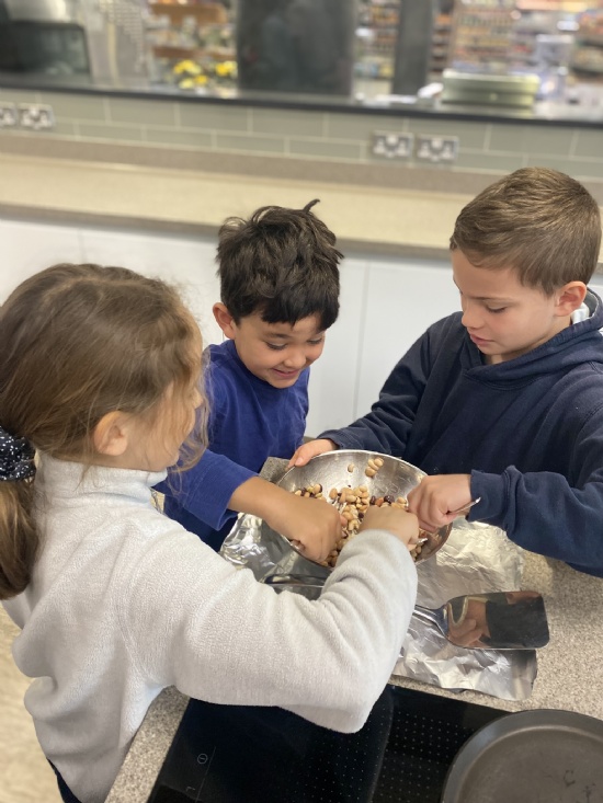 Year 3 trip to Waitrose Cookery School