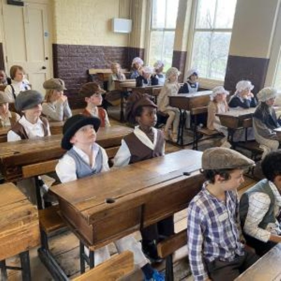 Year 2 visit the Ragged School